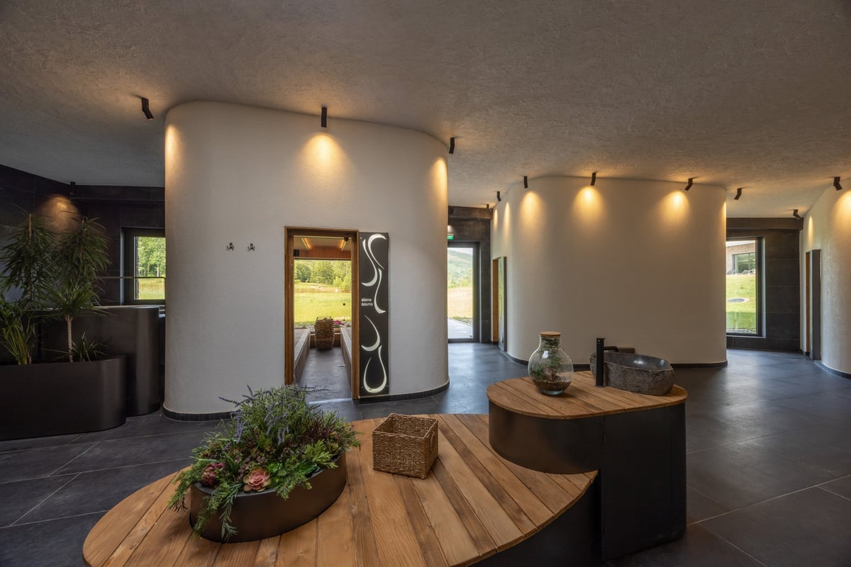 LuxeDerm Studio website design